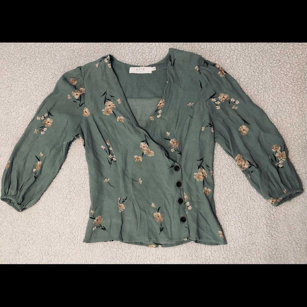 ASTR Floral Blouse